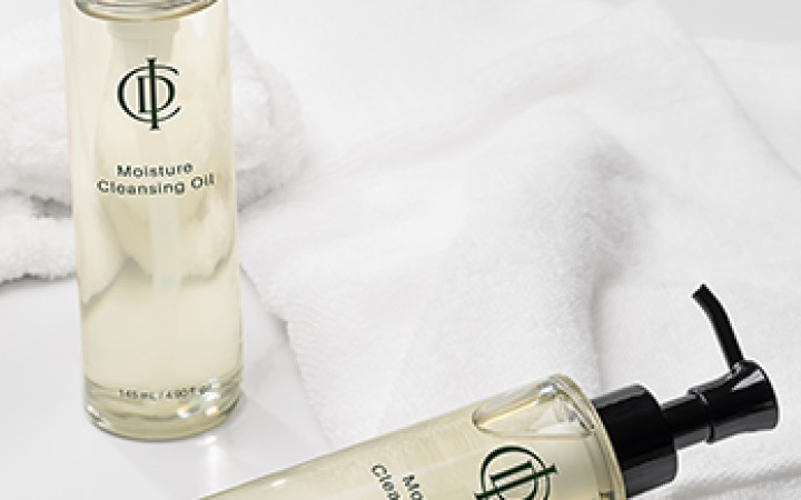 TR_MoistureCleansingOil_DFLT